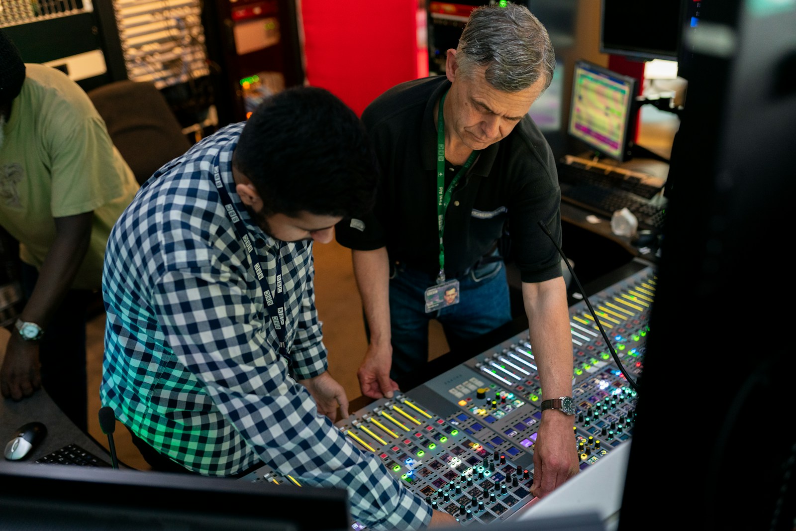 Courses to Become Sound Engineer